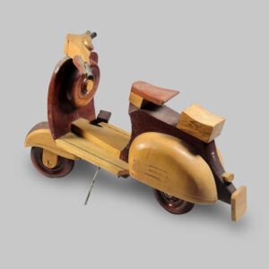 Alternative view of Wooden Scooter
