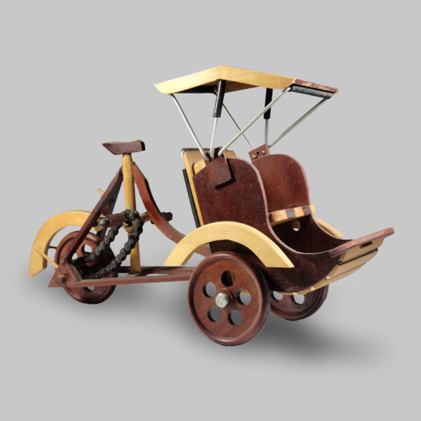 Three Wheeler